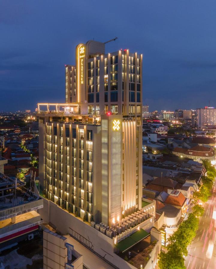 Platinum Hotel Tunjungan Сурабая Экстерьер фото