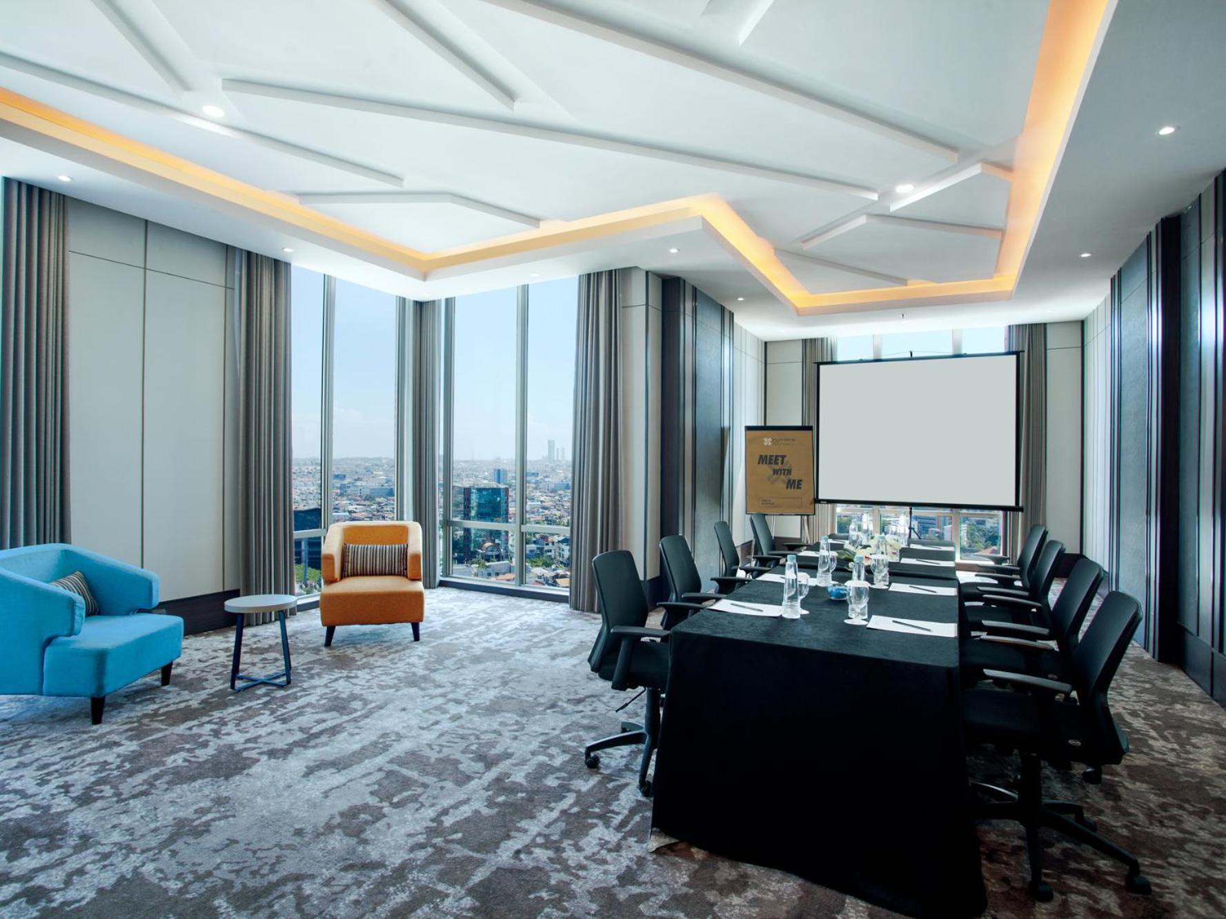 Platinum Hotel Tunjungan Сурабая Экстерьер фото